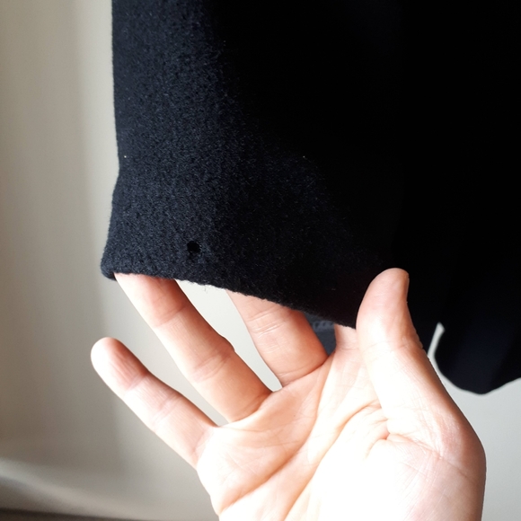 MARIE CLAIRE Black Cape - Picture 11 of 12